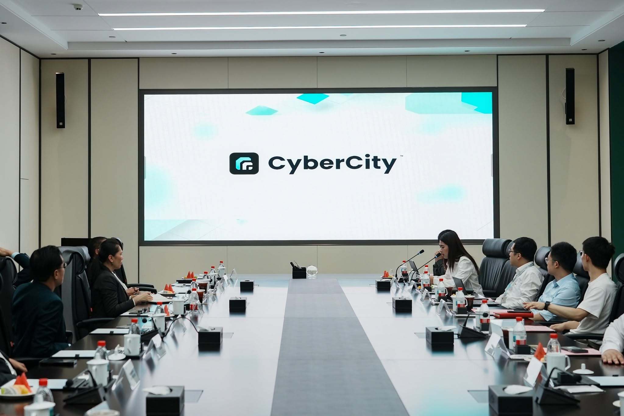 Lao Government Delegation Visits Hangzhou to Review IVRTMS Technologies and Project Solutions